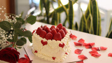 Carica l'immagine nel visualizzatore di Gallery, Torta Vintage Cake Fragola