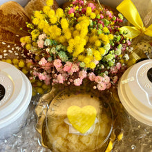 Load image into Gallery viewer, Flower Box